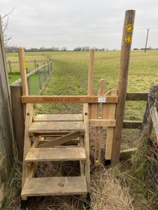 Memorial stile structure